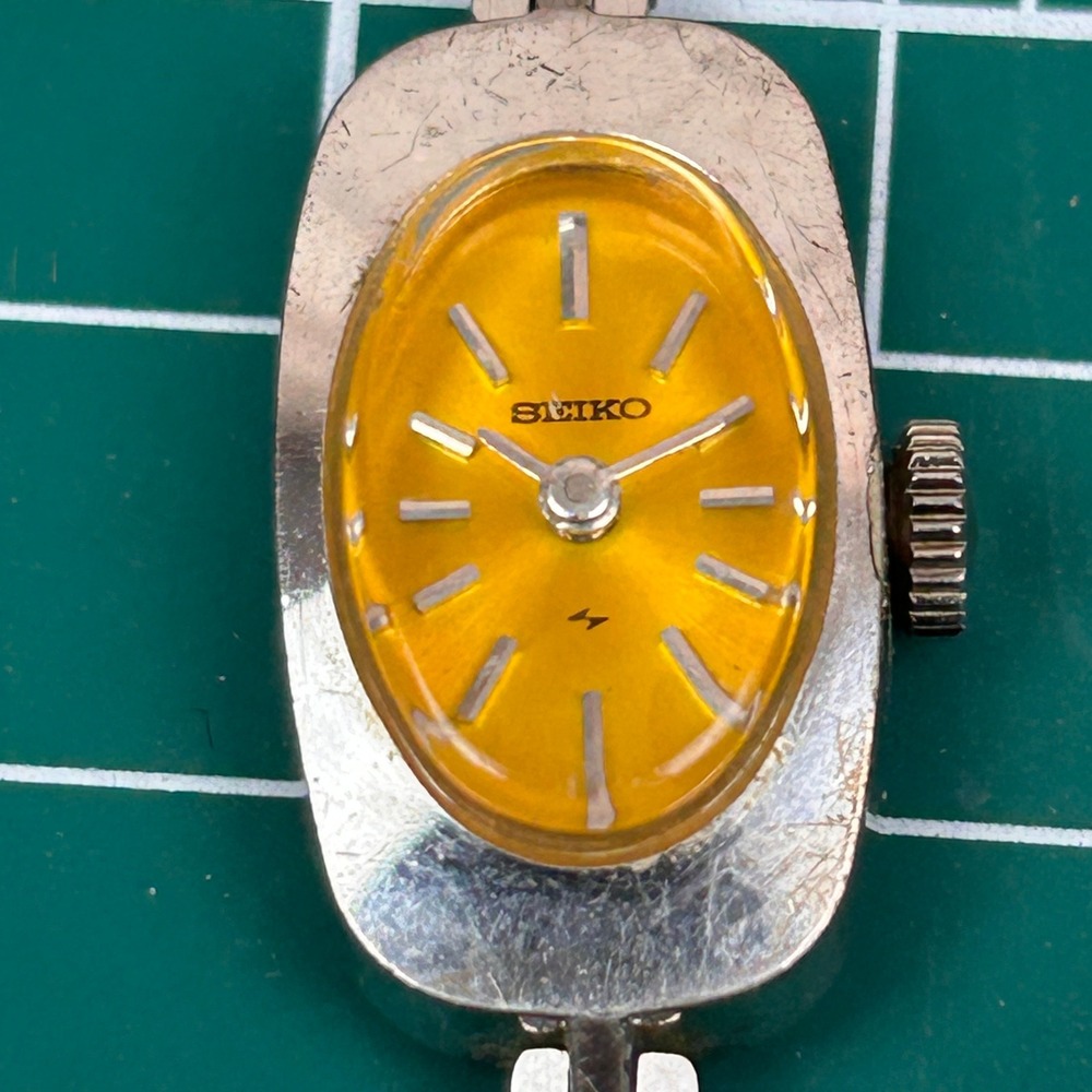 Seiko 121008 Mechanical Ladies Watch Yellow‎ Dial Japan Tested